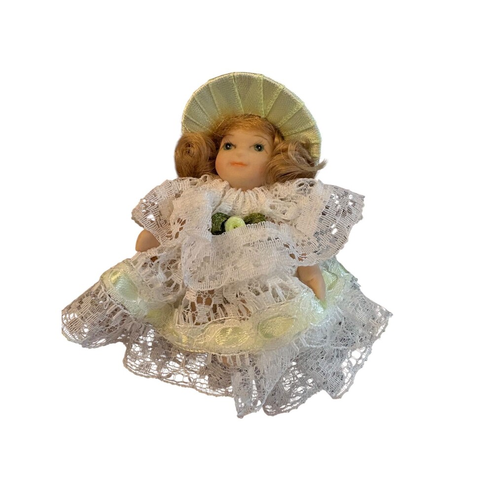 Lot of 4 Mini Porcelain Dolls – 3” Southern Belle Style – Vintage Collectible - Picture 5 of 8